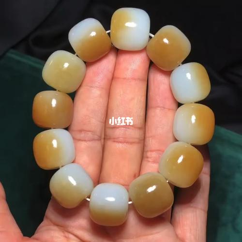 和田玉老型珠手串_手串_和田玉_转运珠_红糖_和田玉手串_兴趣爱好