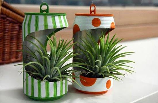 如何用废弃易拉罐手工做一个的吊兰花盆