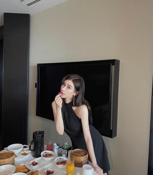 ins女生头像～御姐头像～_御姐_ins_女生头像_素材