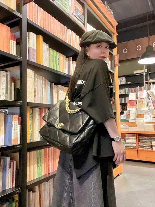 19 bag超大号_二手奢侈品_成都万象城自由行热门攻略_香奈儿怎么样