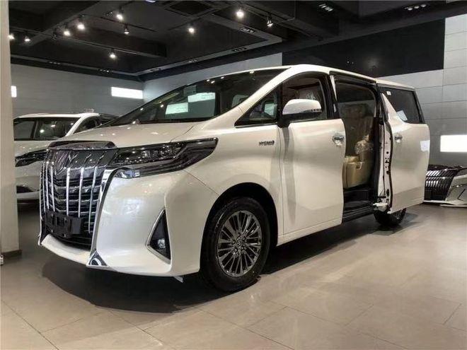 中规丰田埃尔法25排量最新落地多少钱