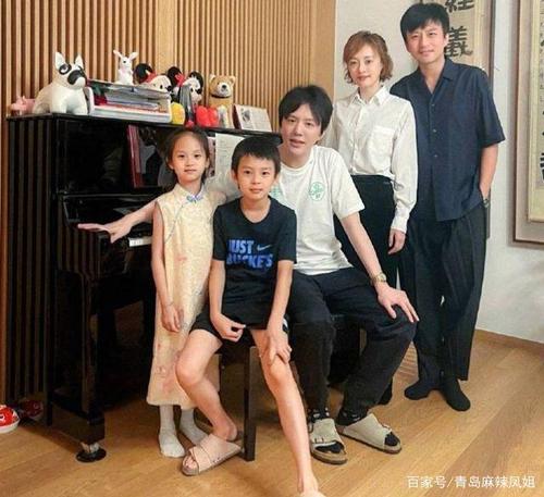 邓超孙俪一家四口好幸福基因太强大一儿一女就是他俩的复制粘贴版