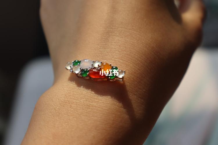 18k金镶嵌手牌吊两用款_18k金镶嵌_翡翠_编绳_吊坠_天然翡翠_时尚