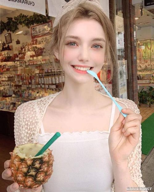 容颜超完美德国美女模特甜美空灵宛如精灵降世