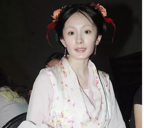 杨幂高清无修旧照图曝光,素颜雷人,最后一张杨幂看了想销毁!