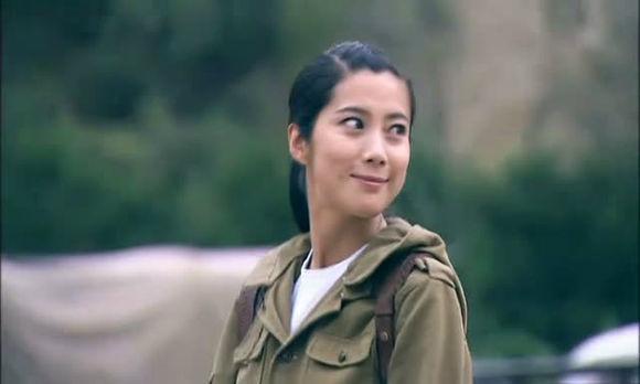 英雄使命中女子小队中薛敏的图片