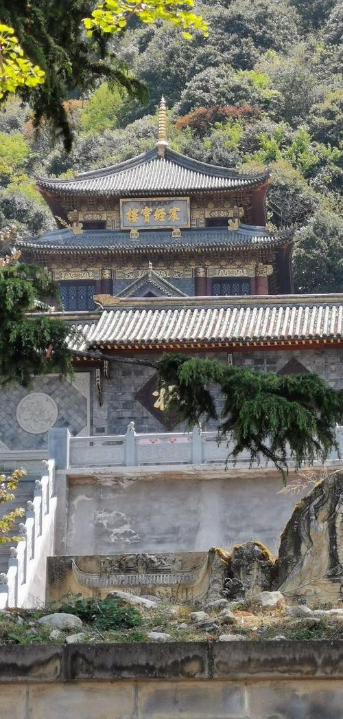 四川省景点大全 凉山彝族自治州景点大全 冕宁县景点大全 >灵山寺景区