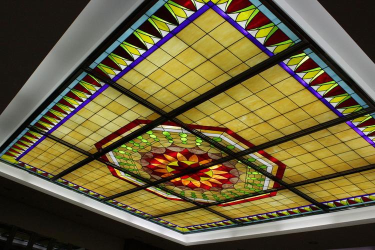 彩绘玻璃吊顶
