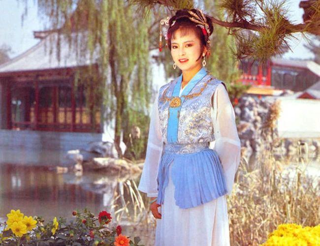 红楼梦贾探春:苦涩红玫瑰的芬芳柔情