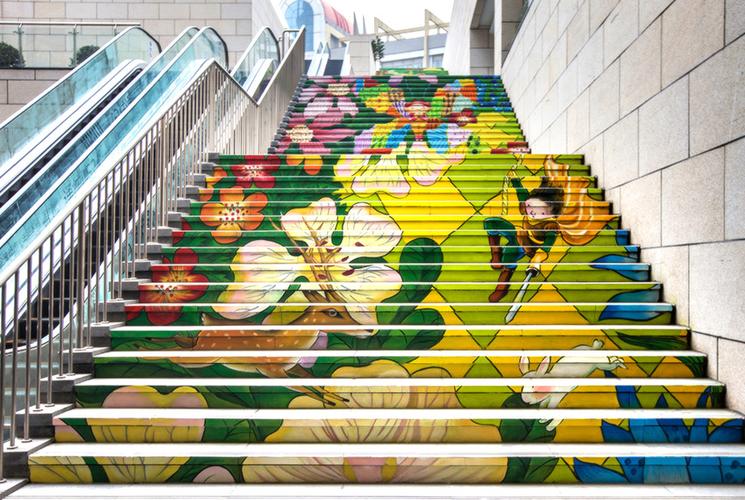 行人阶梯墙绘案例
