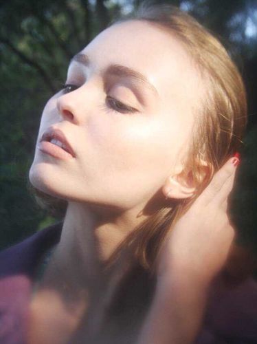 翰尼·德普johnny depp的女儿莉莉·罗丝·德普lily rose depp