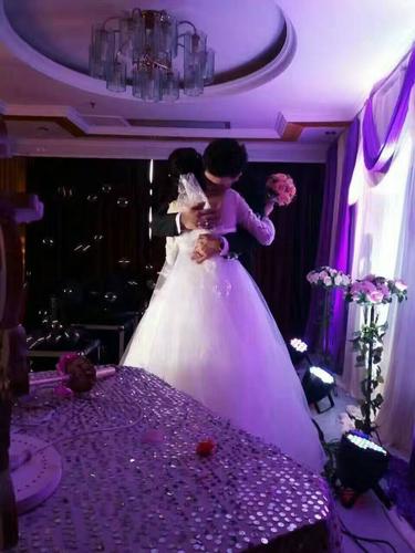 李健婚礼扎记之《向一个喜欢8年的女孩儿表白三次》