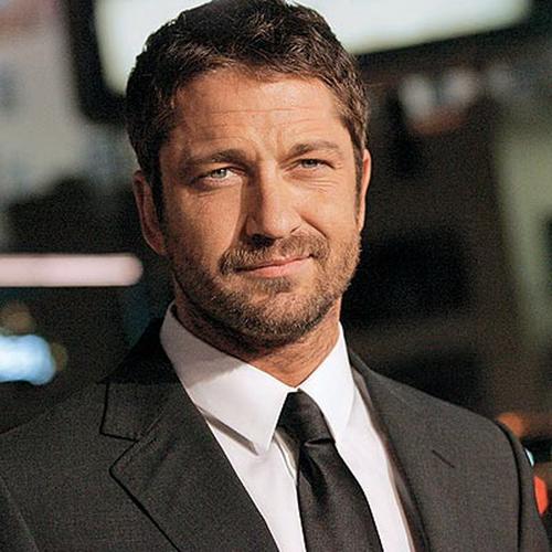杰拉德·巴特勒(gerard butler )1969年生于苏格兰,其实他这个