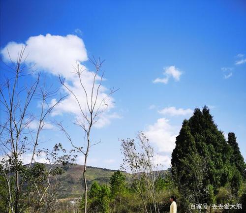 农村无污染的天空,纯净的蓝