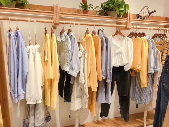 色彩一秀女装加盟合作联营,全国招商,零库存低风险高回报