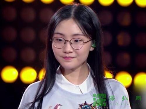 郭沁为什么坐在椅子上 叶炫清输给郭沁原来是选错人了