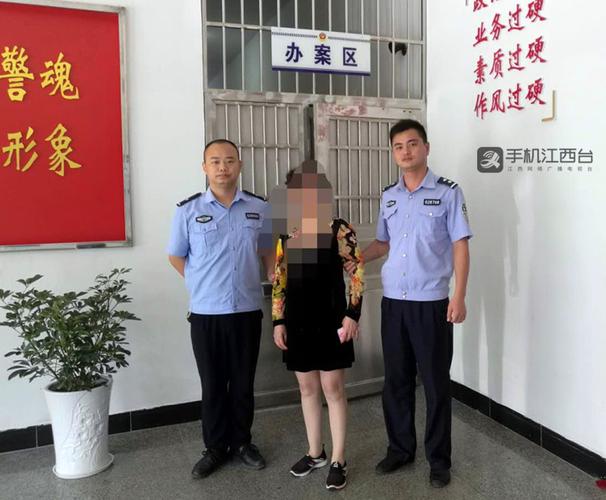 国庆节晚上,女逃犯路遇武宁巡逻民警被识别落网