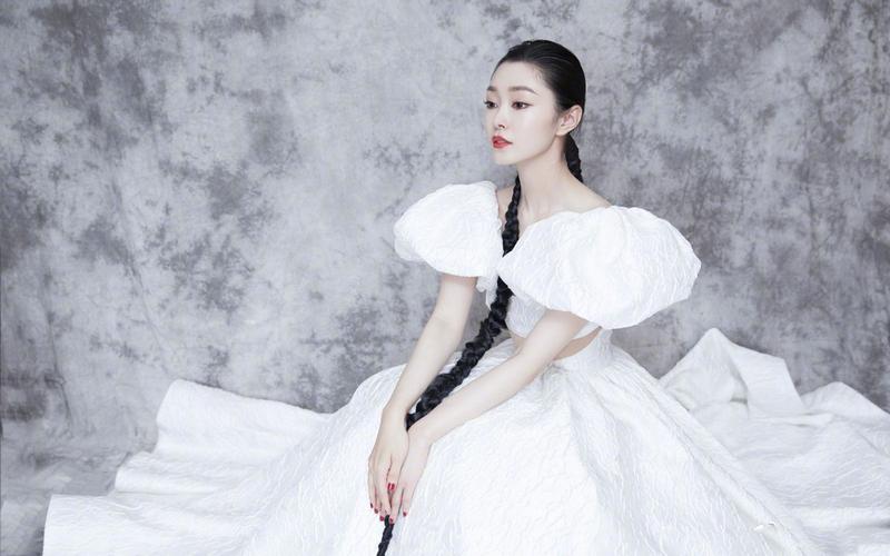 宋轶白裙优雅壁纸-美女壁纸-高清美女图片-第6图-娟娟