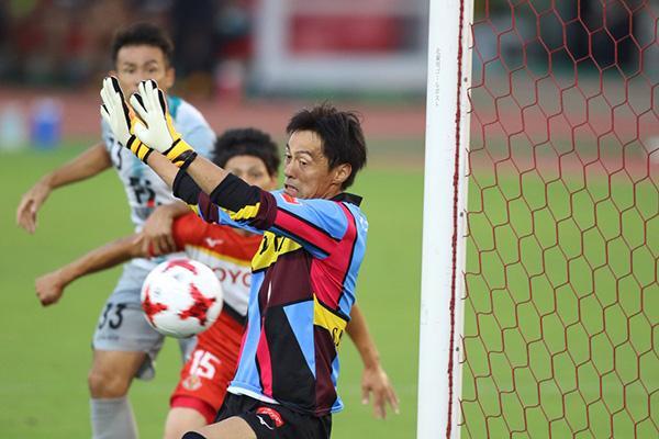 43岁川口能活退役了,他的故事值得中国足球人深思
