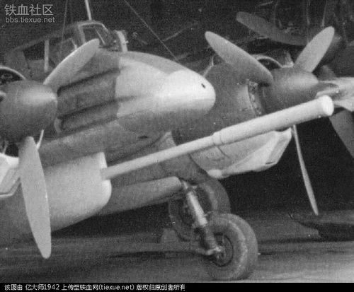 德国二战坦克杀手飞机---hs-129攻击机