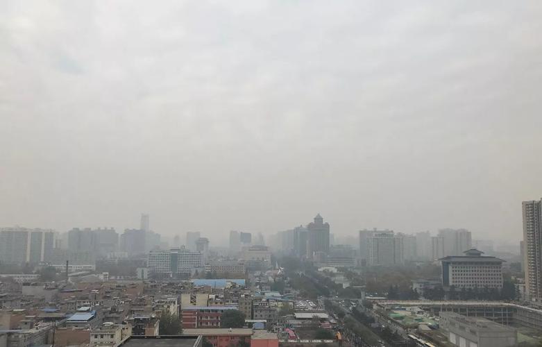 西安发布重污染天气蓝色预警,明天(周二)限行尾号2和7