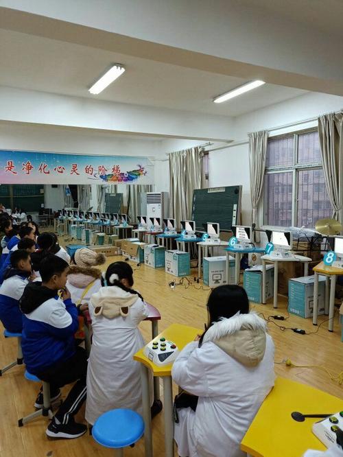 蔡甸区莲花湖中学