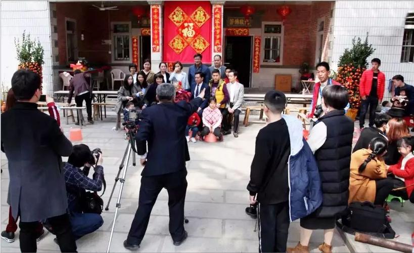 地县之声 | 惠安:四代同堂传家风 107人合拍"最旺"