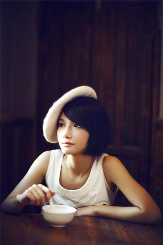 苏妙玲写真曝光尽展小清新式复古魅力