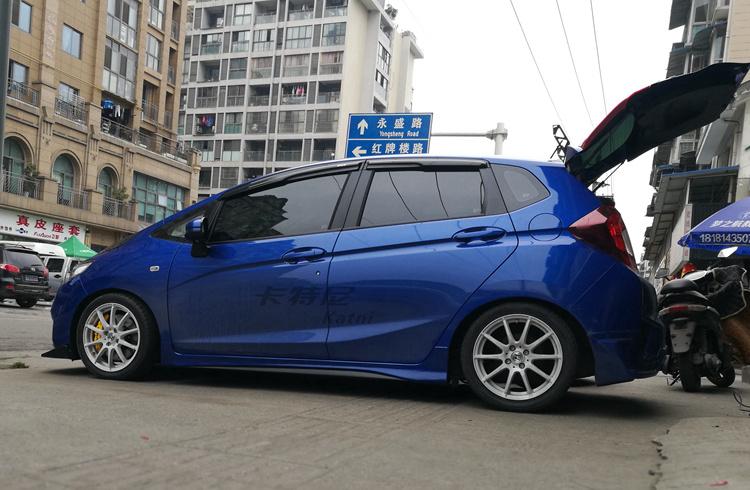 成都新飞度改装日本tein(saz)避震