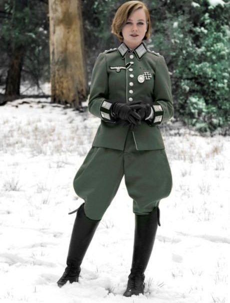 二战女兵老照片:图2颜值胜过明星,图6冷酷却不失风度!