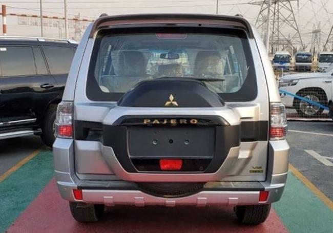 现阶段,本代帕杰罗已在我国官方处于停销状态,作为参照,2020款帕杰罗