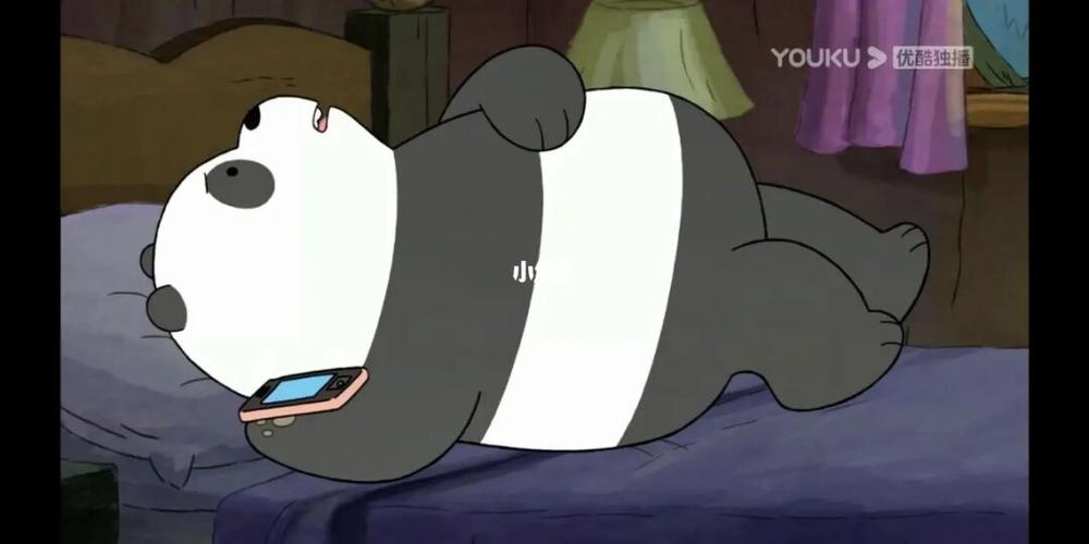 胖达玩手机姿势也太写实了090909_手机_素材