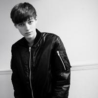 黑色系伤感的男生