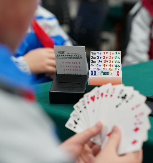上海校园内的桥牌冠军队
