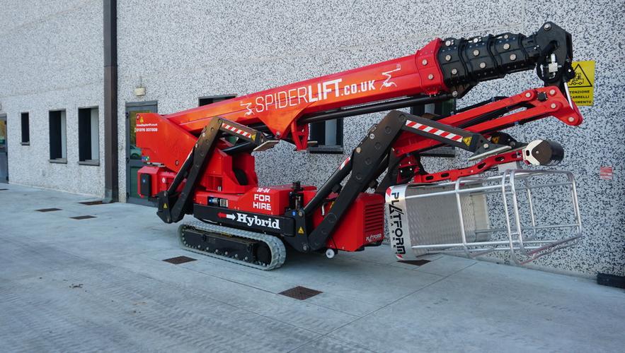 platform basket第一台30米蜘蛛车交付法国租赁公司