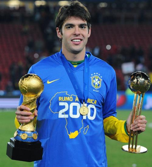 卡卡巅峰时期有多强?如果当年没有伤病,梅罗都难以望