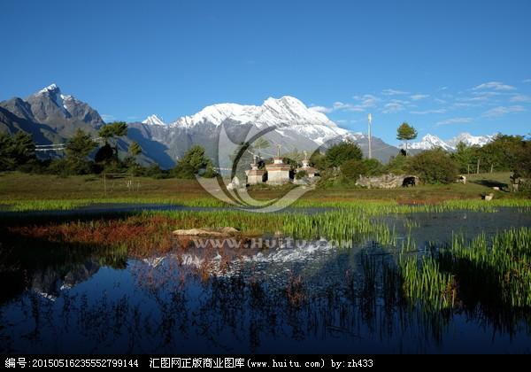 西藏吉隆沟乃村雪山