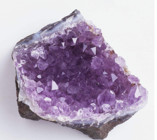 请问这个是什么石头?是蓝宝石?求高人看看