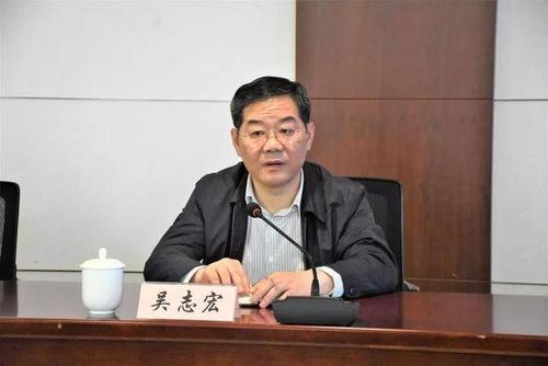 为加快推进马桥镇乡村振兴建设,5月14日,闵行区副区长吴志宏,区府办