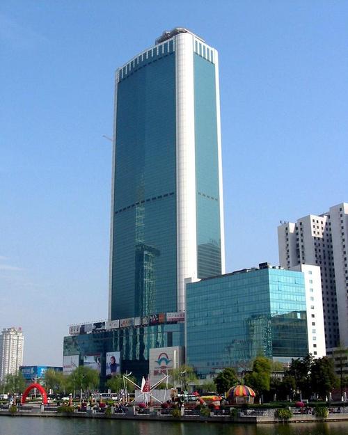 新世界国贸大厦豪华建筑图片欣赏效果图