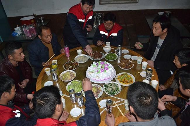 徽星机械员工生日聚餐