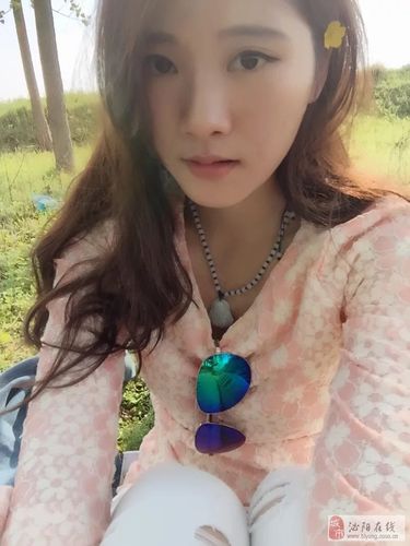 【美女秀场】谭雯楠 23岁 天秤座 学生_美女秀场_泌阳