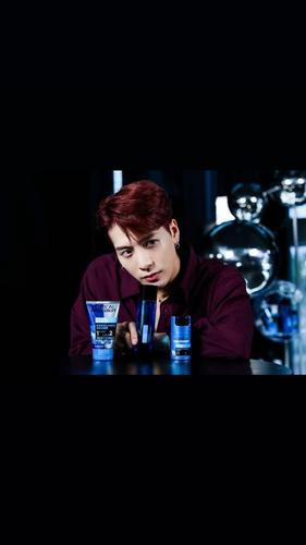 王嘉尔现身欧莱雅活动现场,最"嘉"代言人