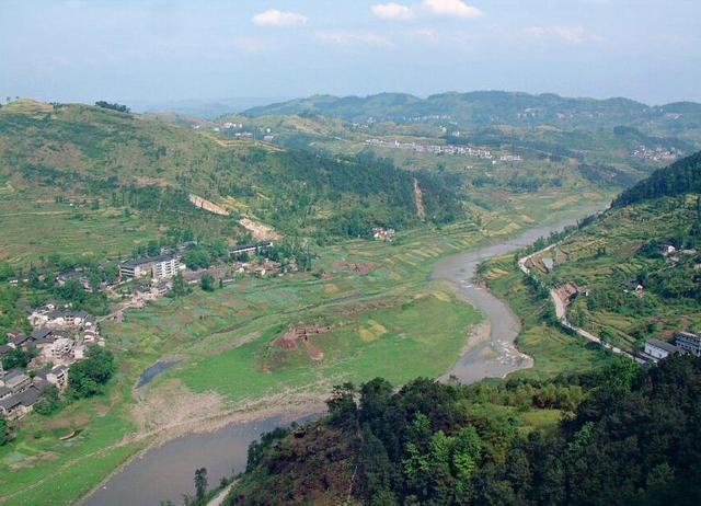 《忠县中坝》首发式暨专家座谈会在北京召开