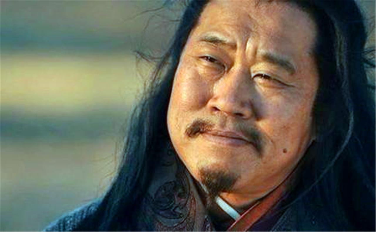 三国中,"凤雏"4次为刘表测字,刘表:此人太聪明,必须除掉