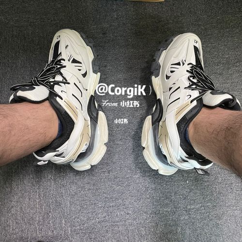 巴黎世家黑白做旧track9315_巴黎世家怎么样_夏天