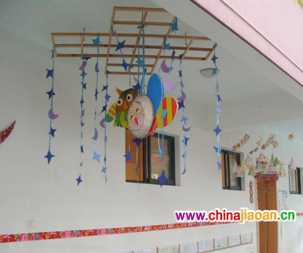 幼儿园走廊吊饰布置:小蜜蜂