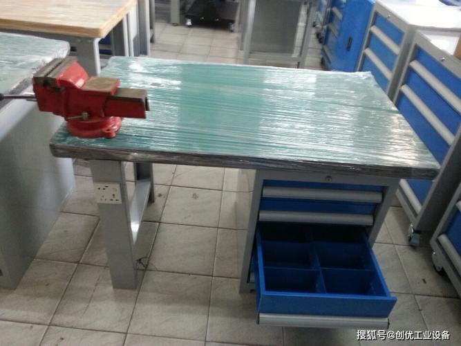 钳台_钳桌_台虎钳工作台_钳工用工作台技术参数