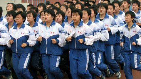 一直被誉为教育界的"榜样",衡水中学却被评价:只培养