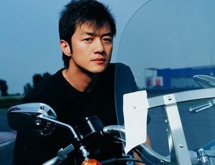 女星狙击手暖男李亚鹏的惊艳情史